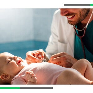 dziecko w gabinecie pediatry