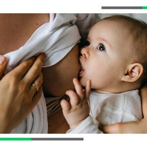 dziecko karmione piersią