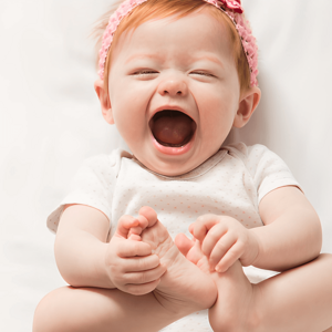 Śmiejąca się dziewczynka