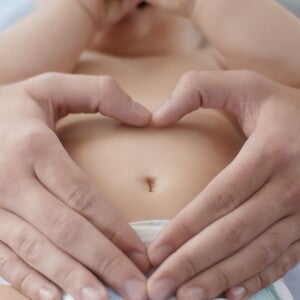 Zasady pielęgnacji pępka i kikuta pępowinowego